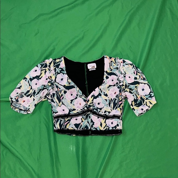 SAYLOR Marine Black and White/ Floral Puff Sleeve Blouse size Small - Picture 3 of 10